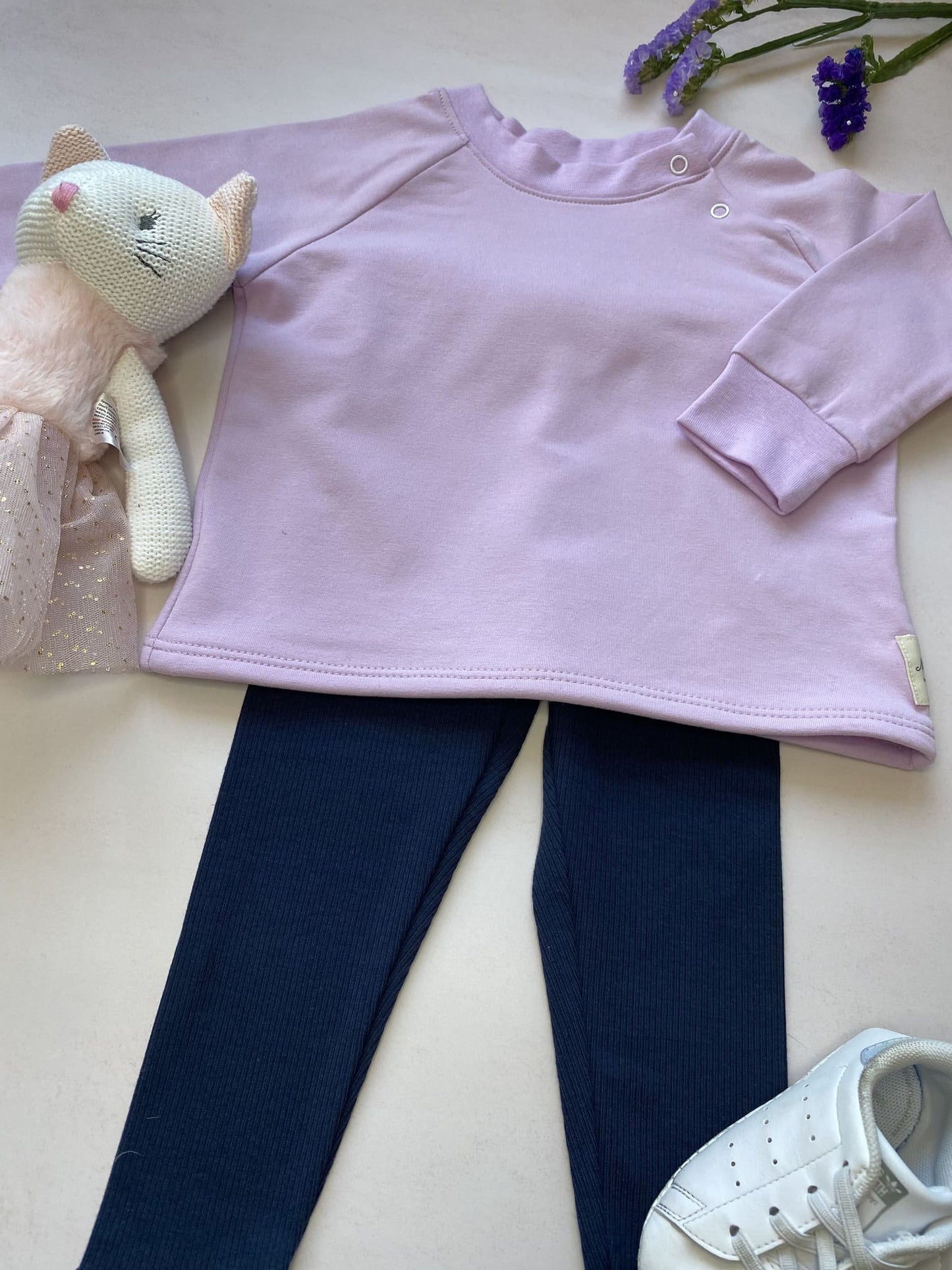 Sudadera lavanda Mini & Co